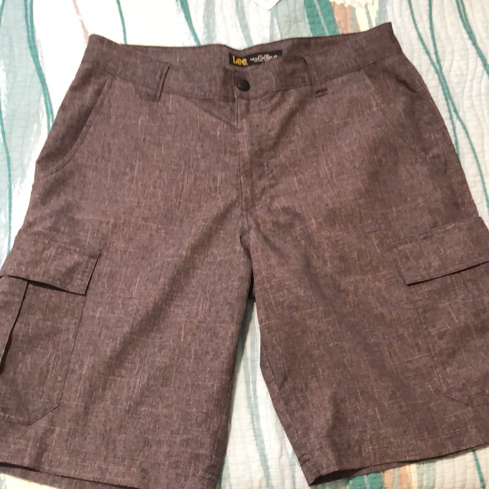 Men’s lee dress cargo shorts dark gray size 32 like new
